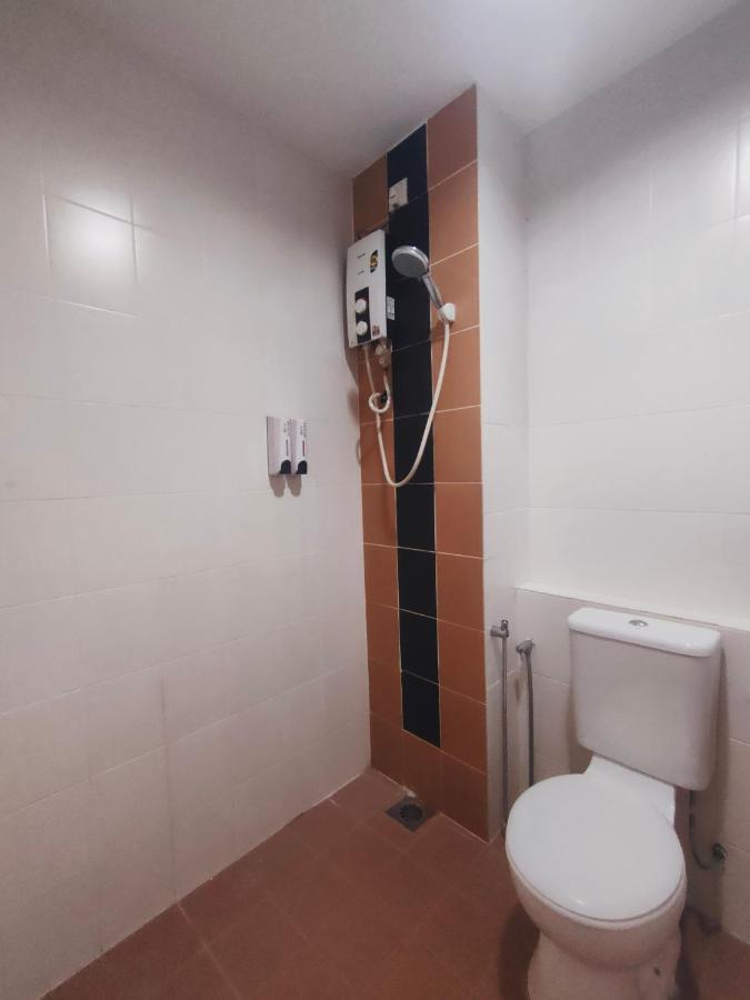 Allbes Parklands Hotel Klang Exterior photo